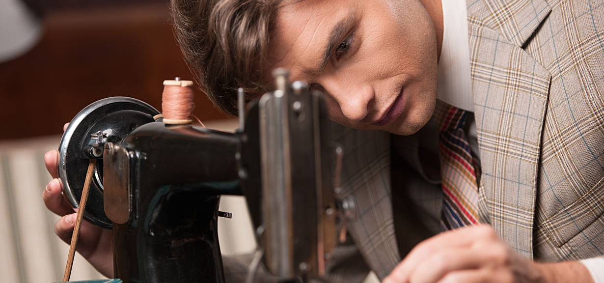 E.L.Cravatte was founded in 2004 and since then it has grown into a key supplier for mens accessories for retailers, companies and private customers. Discover the E.L.Cravatte collection in the private of your own home at where to buy »